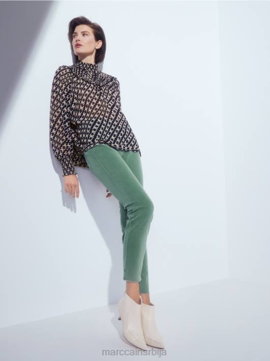 блуза са ушушканом крагном Marc Cain D6881006 црн одећу