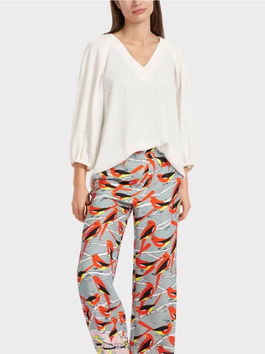 В-изрез „преиспитајте заједно блузу Marc Cain D688891 прљаво бело одећу