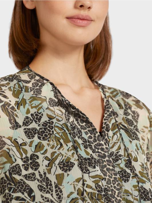 Врх у стилу блузе од вискозног крепа Marc Cain D688981 мекани светларник одећу