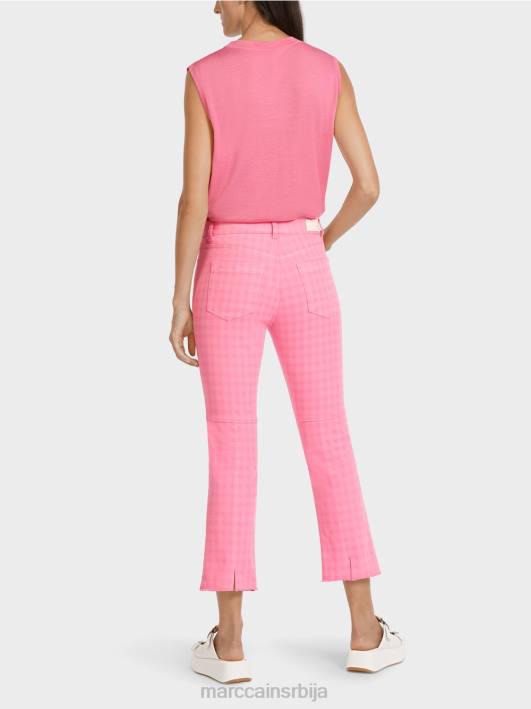 фармерке у боји „промислимо заједно“. Marc Cain D688806 светло розе одећу