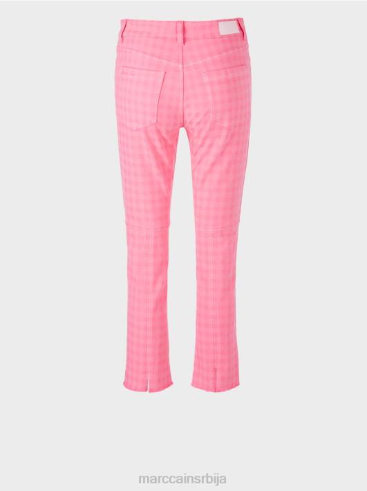 фармерке у боји „промислимо заједно“. Marc Cain D688806 светло розе одећу