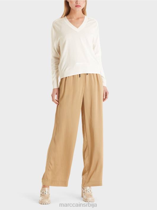 елегантан фино плетени џемпер са в-изрезом Marc Cain D6881154 прљаво бело одећу