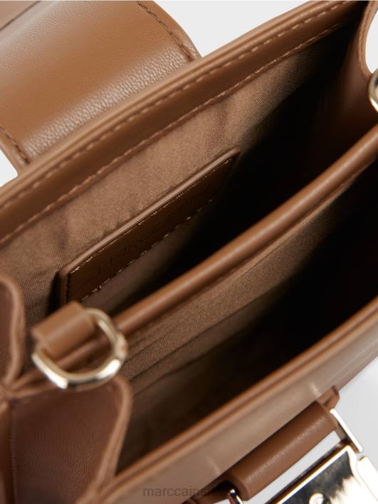 торба преко тела у уздужном формату Marc Cain D6881499 светла карамела прибор